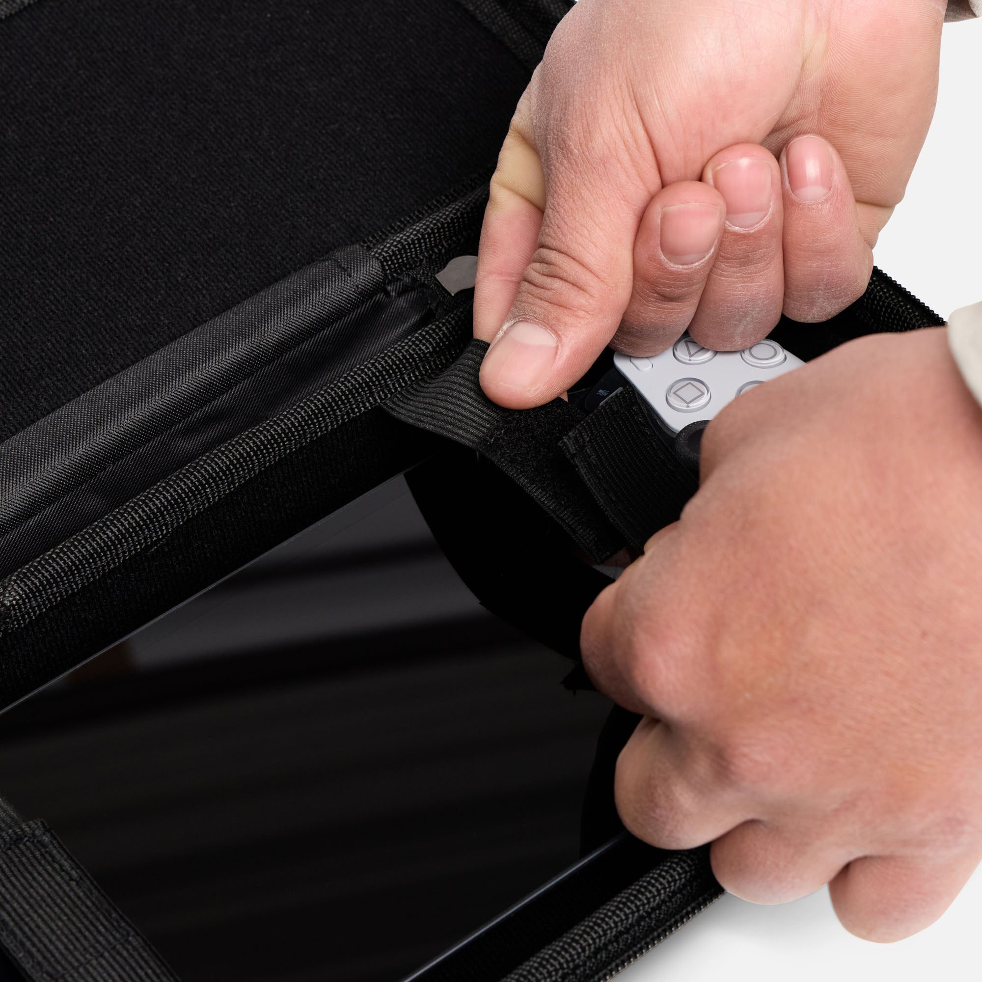 Carrying ProtecWolf handheld gaming storage case